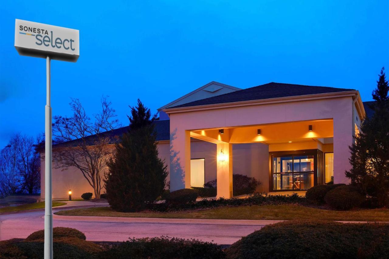 Iowa Inn Bettendorf Quad Cities Esterno foto