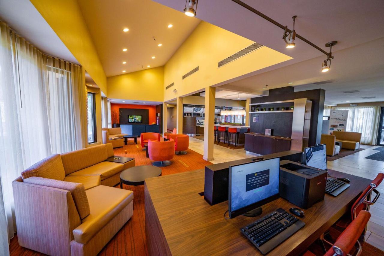 Iowa Inn Bettendorf Quad Cities Esterno foto