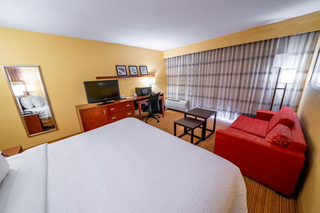 Iowa Inn Bettendorf Quad Cities Esterno foto