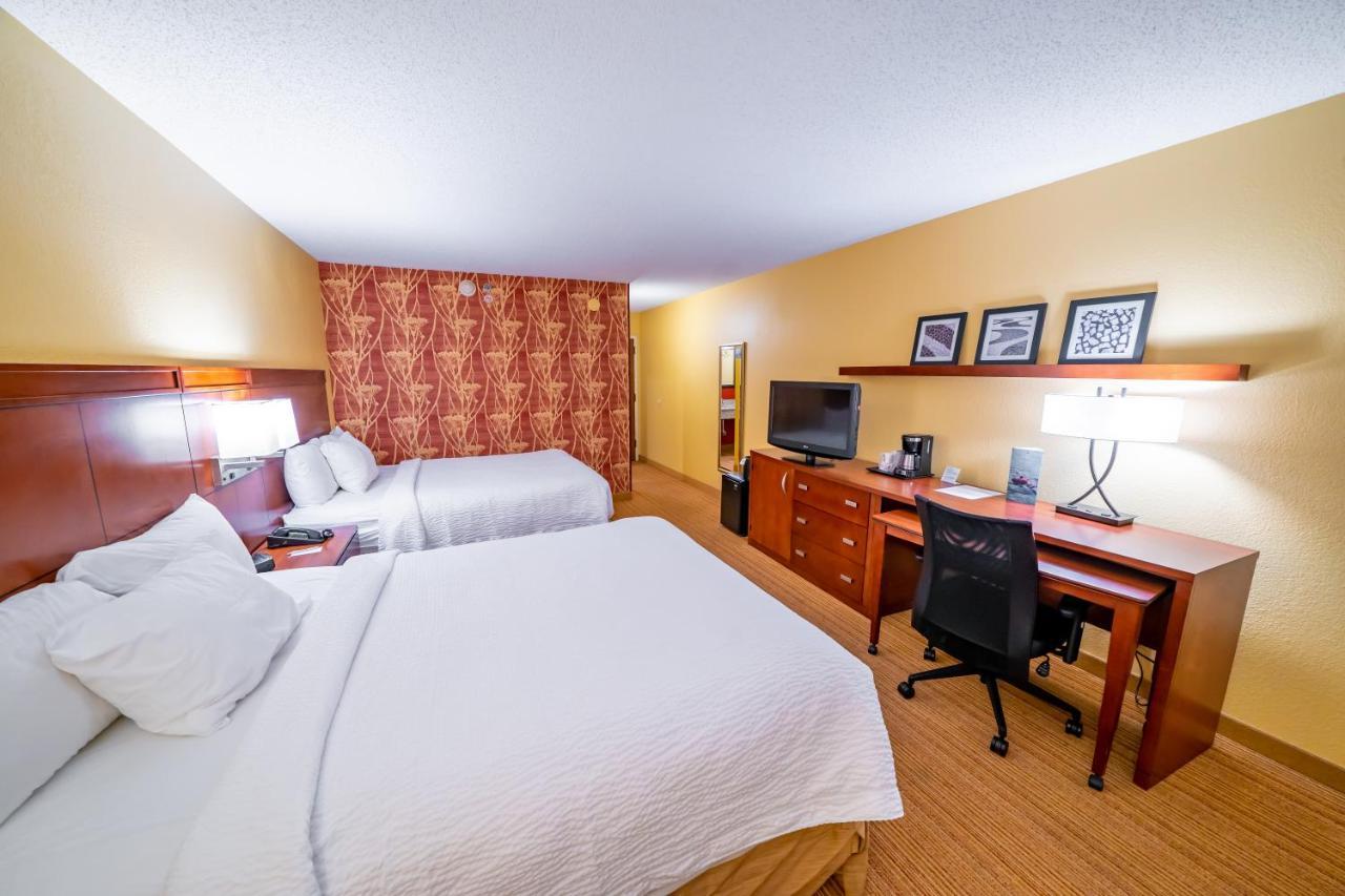 Iowa Inn Bettendorf Quad Cities Esterno foto
