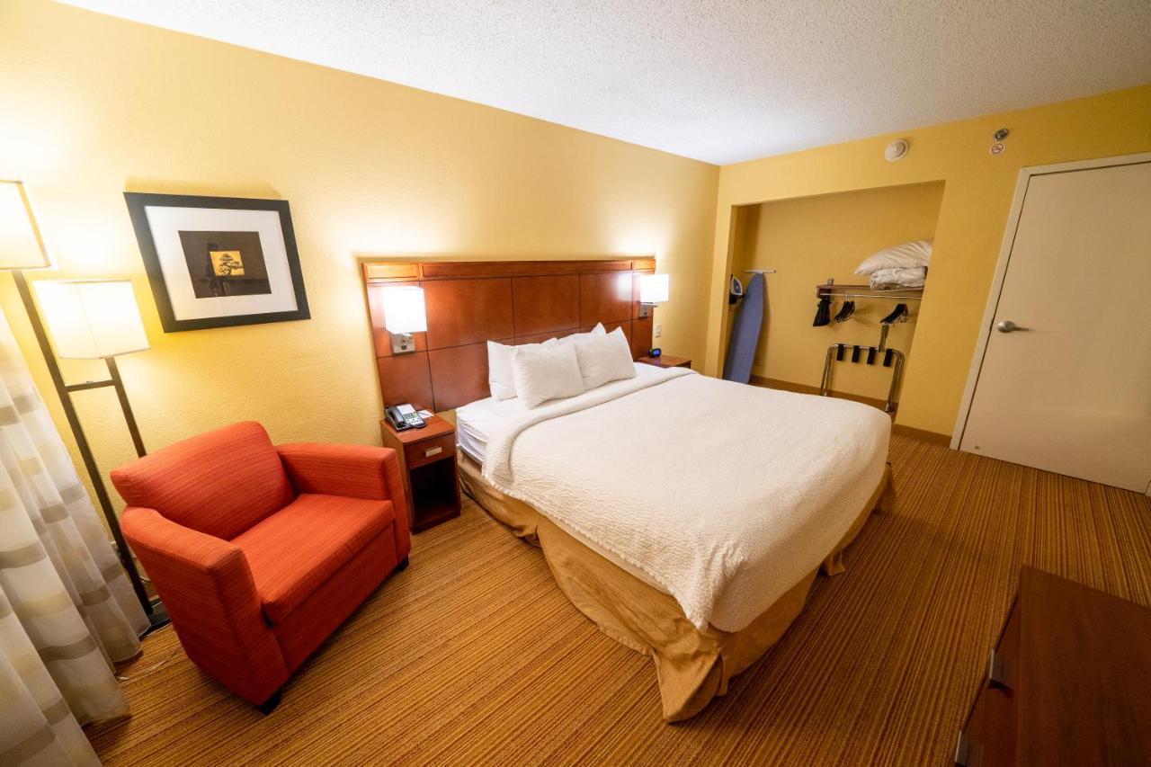 Iowa Inn Bettendorf Quad Cities Esterno foto